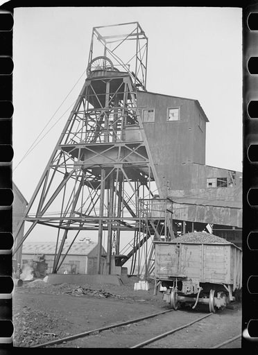 Old Ben No. 8 mine, West Frankfort, Illinois (see 26940)