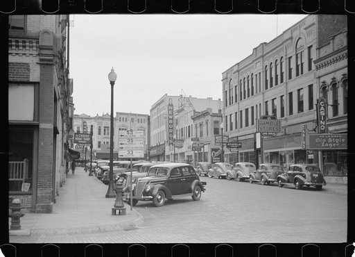 Untitled photo, possibly related to: Streamlined train, La Crosse, Wisconsin