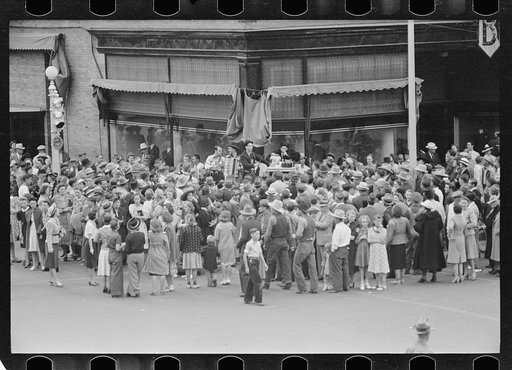 Untitled photo, possibly related to: Sidewalk barker, Billings, Montana