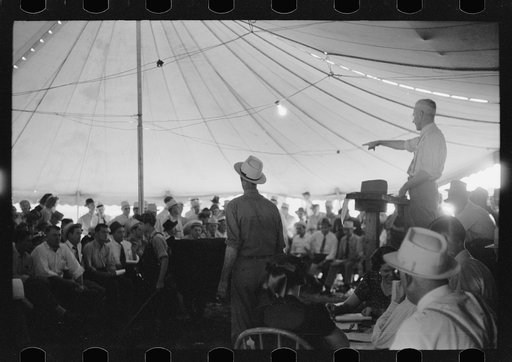 Untitled photo, possibly related to: Auctioning off the prize baby beeves, Central Iowa 4-H Club fair, Marshalltown, Iowa