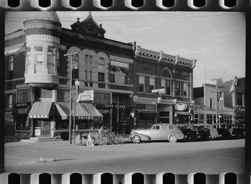 Stores on main street, Grundy Center, Iowa