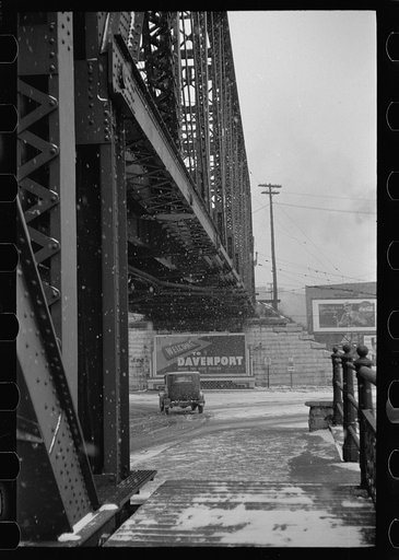 Bridge across Mississippi, Davenport, Iowa