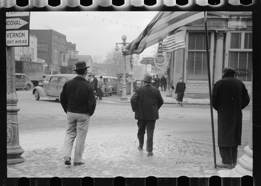 Untitled photo, possibly related to: Woman shopper, Salem, Illinois