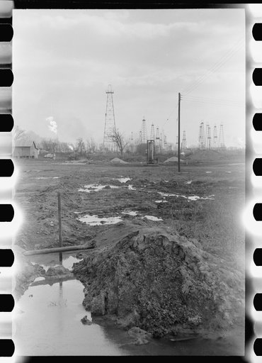 Untitled photo, possibly related to: Oil field, Marion County, Illinois