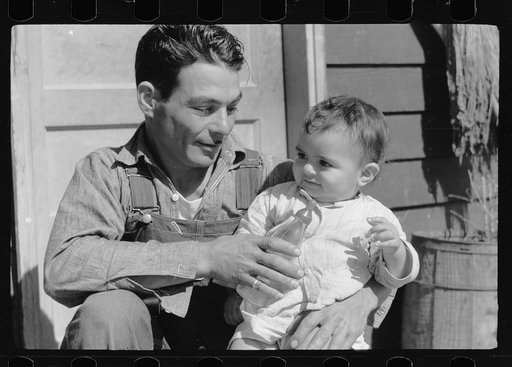 Migratory worker and child, FSA (Farm Security Administration) camp, Sinton, Texas