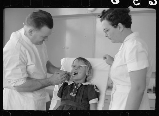 Untitled photo, possibly related to: Dental clinic, FSA (Farm Security Administration) camp, Weslaco, Texas
