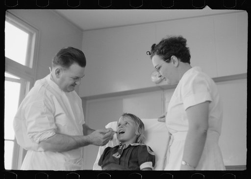 Dental clinic, FSA (Farm Security Administration) camp, Weslaco, Texas