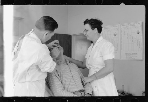 Untitled photo, possibly related to: Dental clinic, FSA (Farm Security Administration) camp, Weslaco, Texas