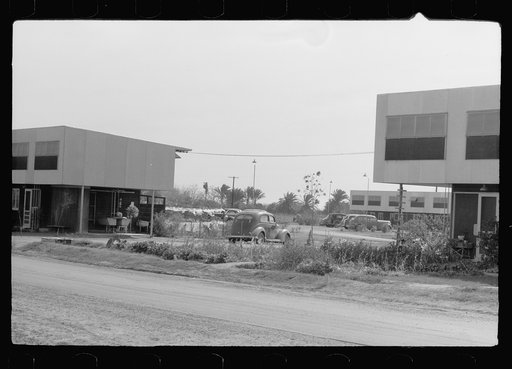 Untitled photo, possibly related to: Labor homes, FSA (Farm Security Administration) camp, Sinton, Texas