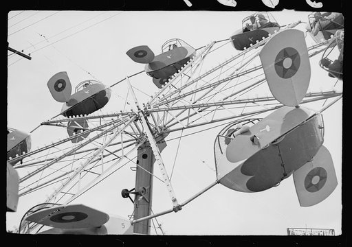 Brownsville, Texas. Carnival ride
