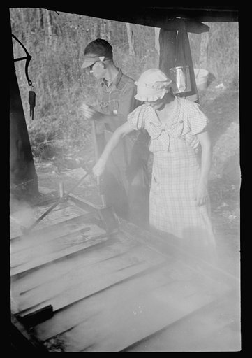 Untitled photo, possibly related to: Sorghum mill on a well-travelled highway near Nashville, Indiana