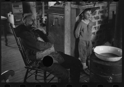 Untitled photo, possibly related to: Interior of rehabilitation client's home between Chilicothe and Columbus, Ohio