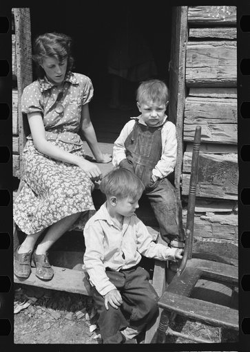 Untitled photo, possibly related to: Mother of family of five to be resettled on Ross-Hocking Land Project near Chillicothe, Ohio