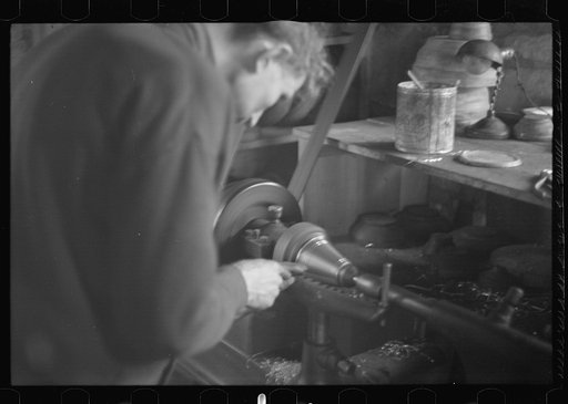 Untitled photo, possibly related to: Craft shop at Reedsville, West Virginia