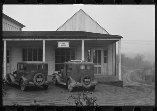 Craft shop at Reedsville, West Virginia