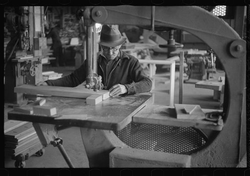 Untitled photo, possibly related to: Craft shop at Reedsville, West Virginia