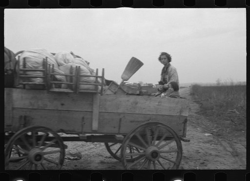 Untitled photo, possibly related to: Families move out as rising waters threaten their homes, Ridgeley, Tennessee
