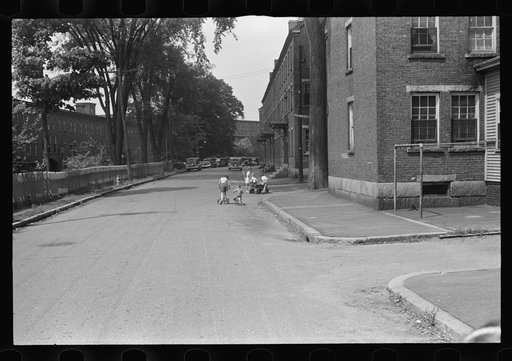 Untitled photo, possibly related to: Park scene, Manchester, New Hamspshire