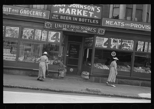 Untitled photo, possibly related to: Market in Manchester, New Hampshire