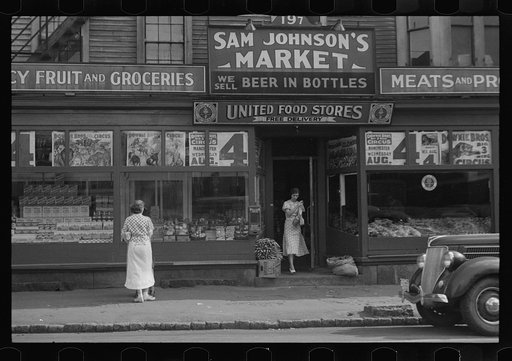 Untitled photo, possibly related to: Market in Manchester, New Hampshire