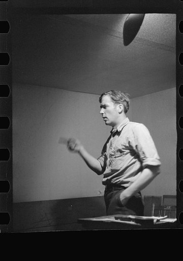 Leif Dahl, organizer of agricultural workers union speaking at union meeting in Bridgeton, New Jersey