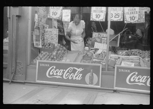 Negro grocery store, Black Belt, Chicago, Illinois