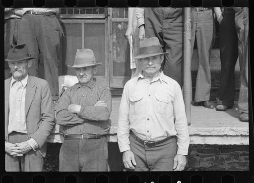Untitled photo, possibly related to: Prospective homesteaders, in front of post office at United, Westmoreland County, Pennsylvania