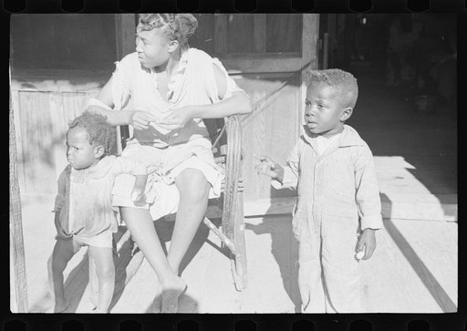 Family of Negro sharecropper, Little Rock, Arkansas