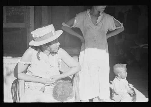 Untitled photo, possibly related to: Family of Negro sharecropper, Little Rock, Arkansas