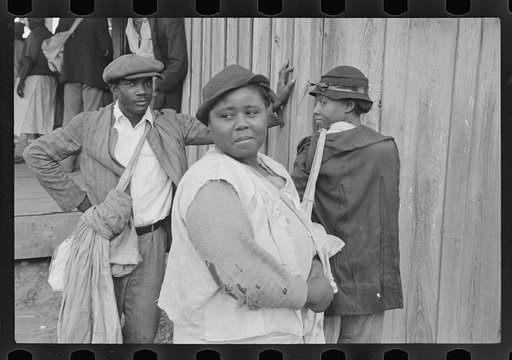 Cotton pickers, 6:30 a.m., Alexander plantation, Pulaski County, Arkansas