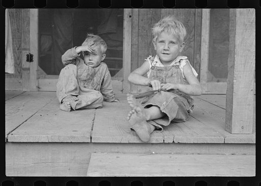 Children of rehabilitation client, Maria plantation, Arkansas