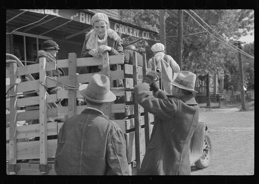 Untitled photo, possibly related to: Scene at Smithland, Kentucky