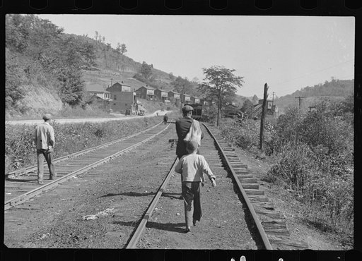 Scotts Run, West Virginia, walking into town for relief food