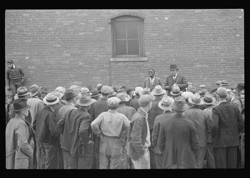Medicine show, Huntingdon, Tennessee