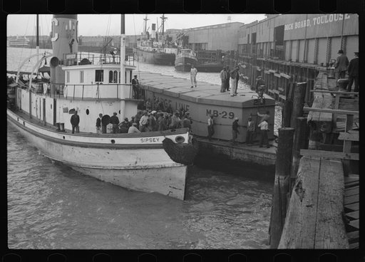 Untitled photo, possibly related to: Bringing in scabs, New Orleans, Louisiana