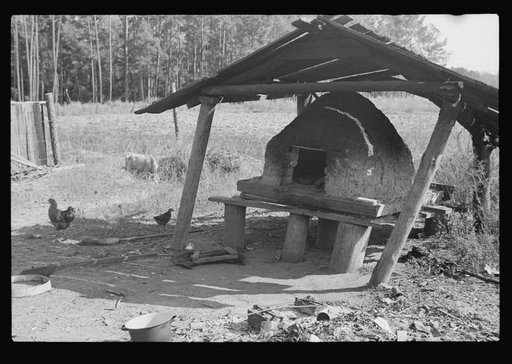 Oven for baking bread belonging to Fortuna family, Hammond, Louisiana