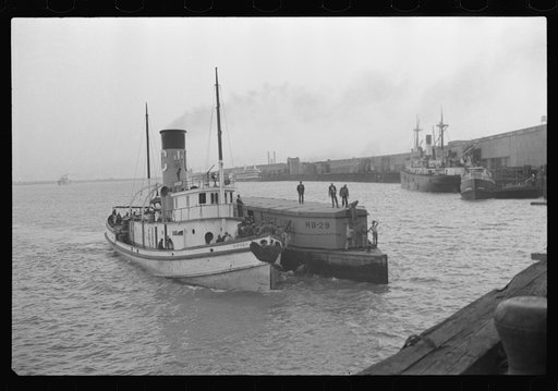 Untitled photo, possibly related to: Bringing in scabs, New Orleans, Louisiana
