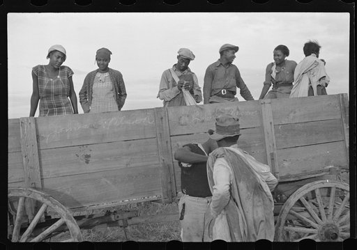 Cotton pickers at end of day's work, Pulaski County, Arkansas