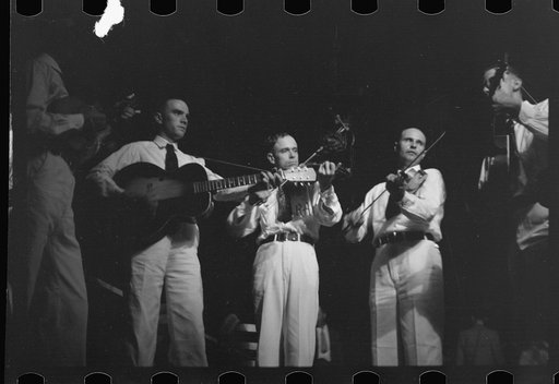 Untitled photo, possibly related to: Lovengood sisters, Asheville, North Carolina