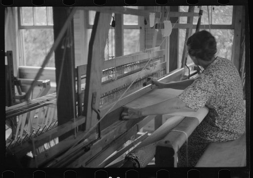 Untitled photo, possibly related to: Weaving at Cumberland Homesteads, Crossville, Tennessee