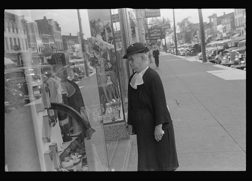 Street scene, Circleville, Ohio (see general caption)
