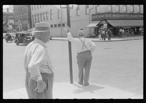 Untitled photo, possibly related to: Street scene, Circleville, Ohio (see general caption)