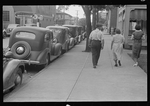 Street scene, Marysville, Ohio