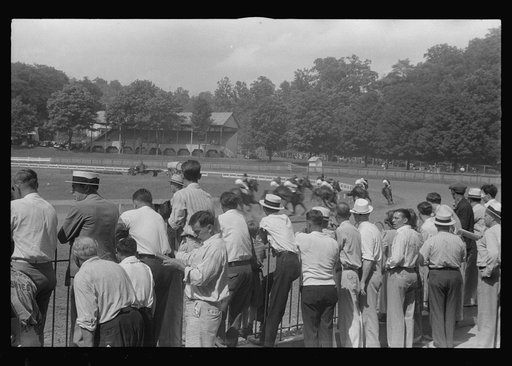 Watching horse race, Lancaster, Ohio