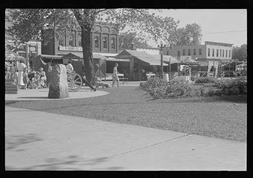 War veterans' homecoming and carnival, London, Ohio (see general caption)