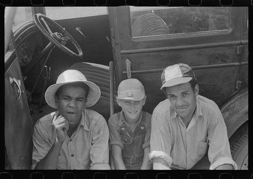 Members of threshing crew, central Ohio