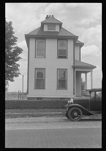 Hartman Farms. These are the homes the workmen live in. Near Columbus, Ohio (see general caption)