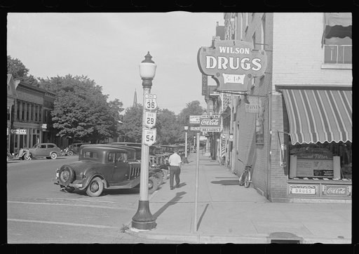 Street scene, Washington Court House, Ohio (see general caption)