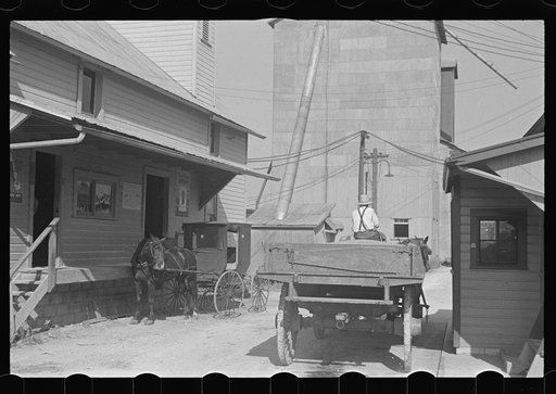 Wagons in Plain City, Ohio
