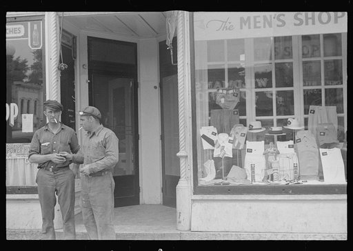Street scene, Washington Court House, Ohio (see general caption)